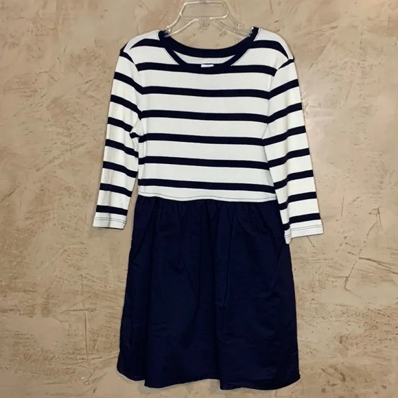 🍁 3/$15 NEW NWT Gap Kids Navy Blue Half Stripped Knit Dress Size Small (6/7) - Picture 3 of 17